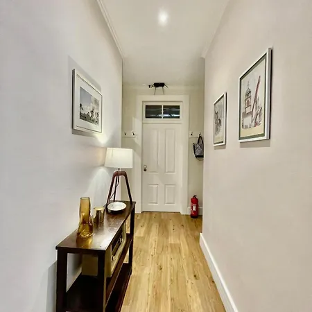 Quartos Privados - Quinta Da Paz * Santa Cruz (Madeira)